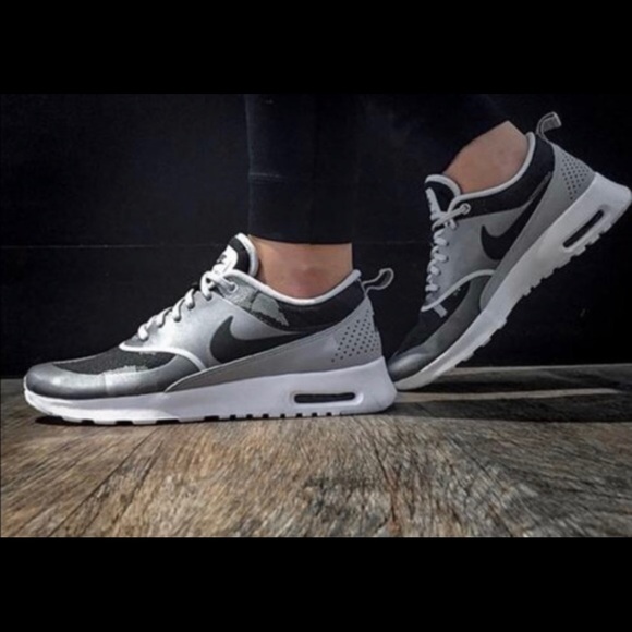Nike Air Max Thea - Picture 1 of 5